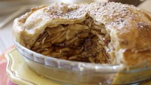The Ultimate Caramel Apple Pie