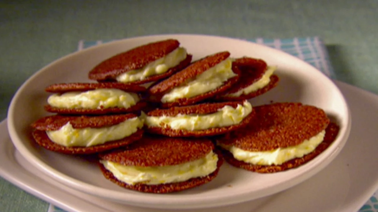 Italian Sandwich Cookies