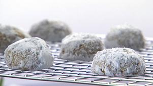 Walnut Sugar Cookies