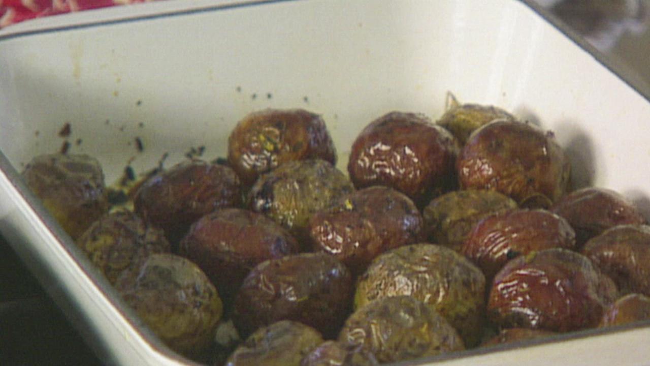 Giada's Roasted Baby Potatoes