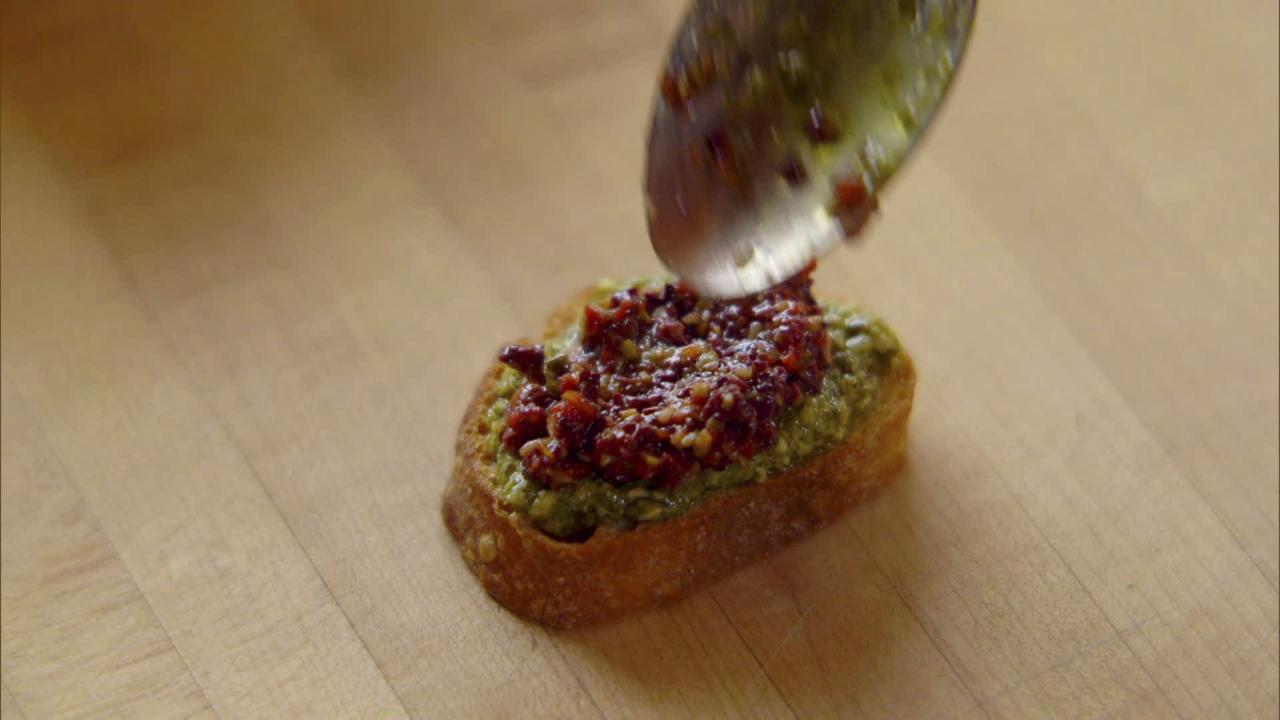 Ree's Tapenade Crostini