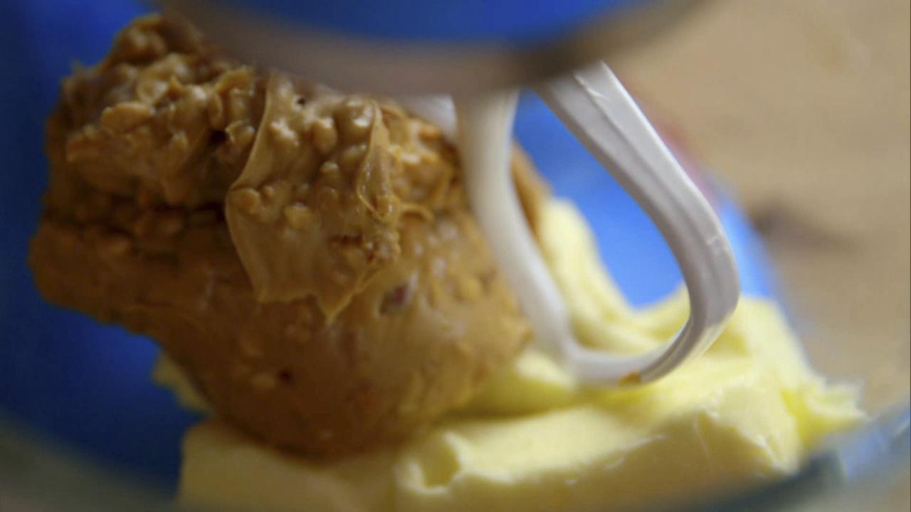 No-Bake Peanut Butter Bars