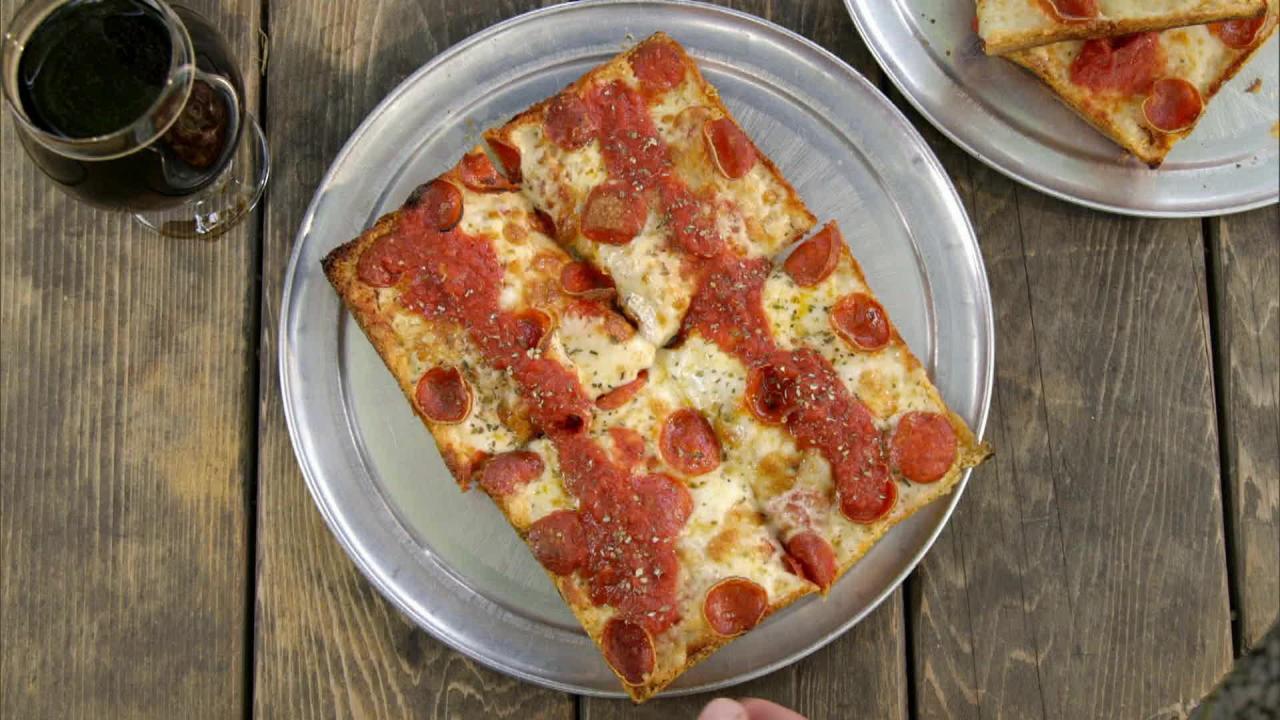 The Detroiter Pizza