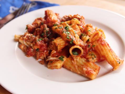 Ree's Cheesy Sausage Rigatoni