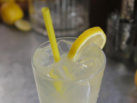Ree's Ginger Lemonade Fizz