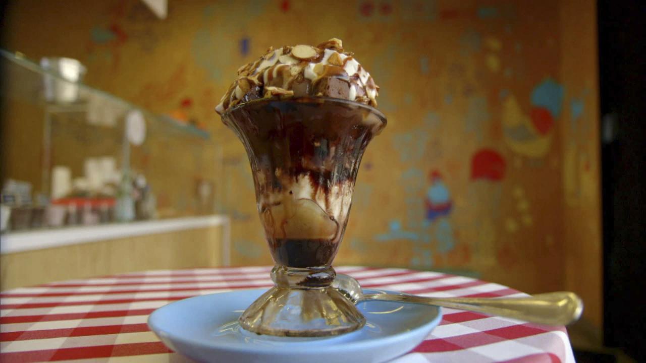Sundaes at Sweet Rose