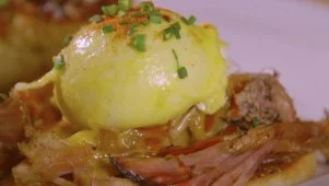 Pulled Pork Benedict