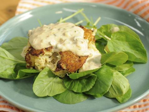 Crab Cakes and Remoulade Sauce