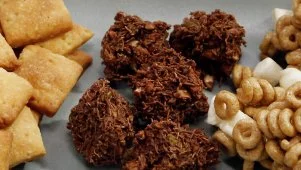 Chocolate Cereal No-Bake Bites