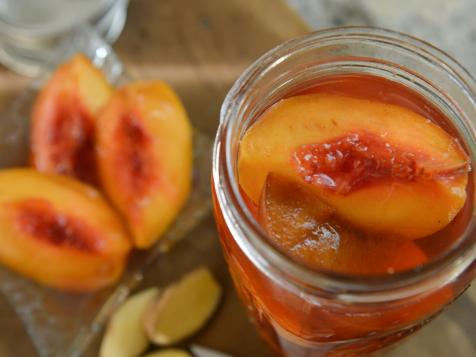 Damaris's Pickled Peaches
