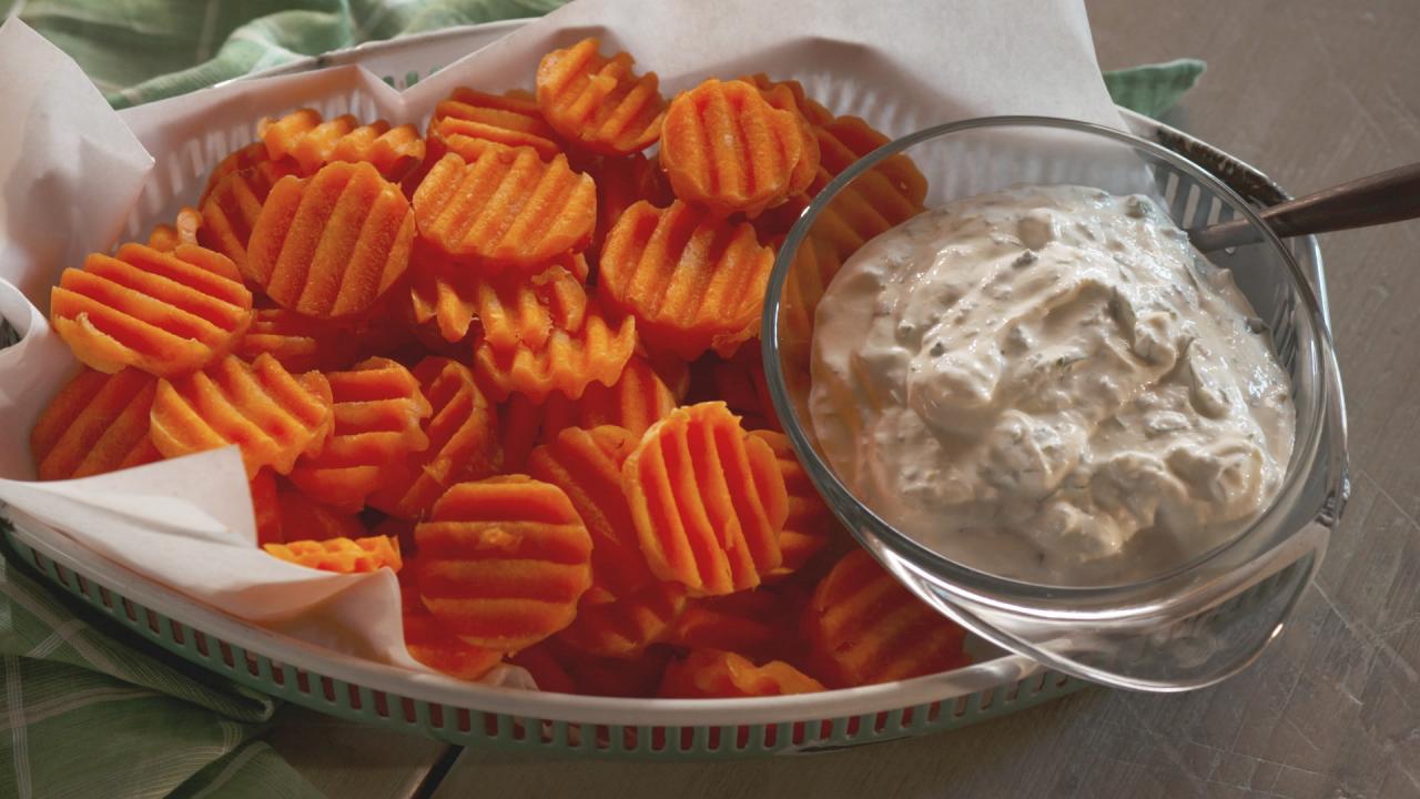 Carrots with Zesty Herb Dip
