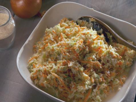 Classic Creamy Coleslaw