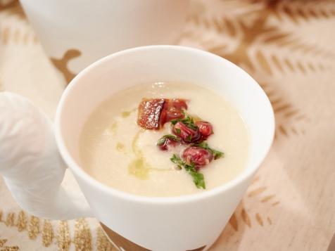 Giada's White Velvet Soup