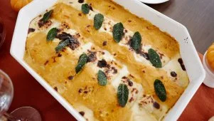 Creamy Pumpkin Lasagna Rolls
