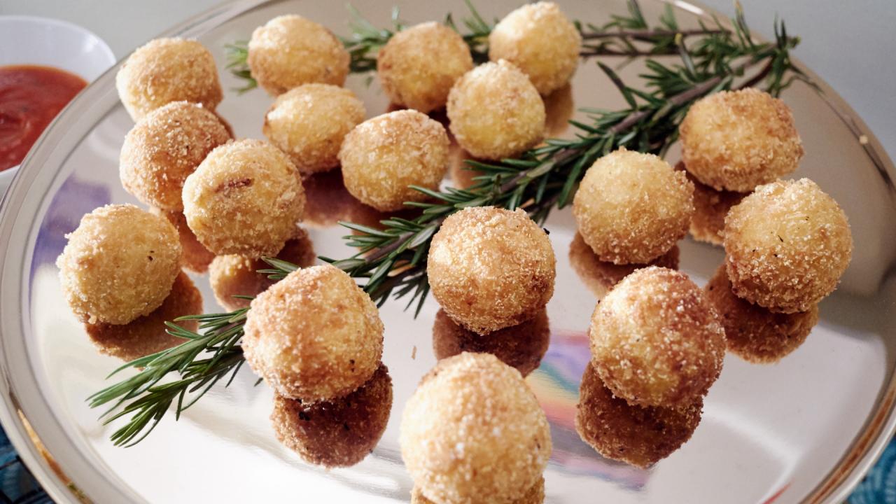 Giada's Stuffed Arancini