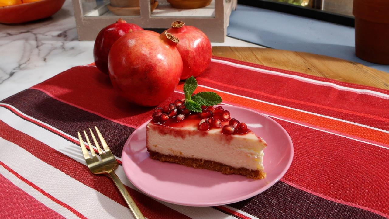 Pomegranate-Glazed Cheesecake
