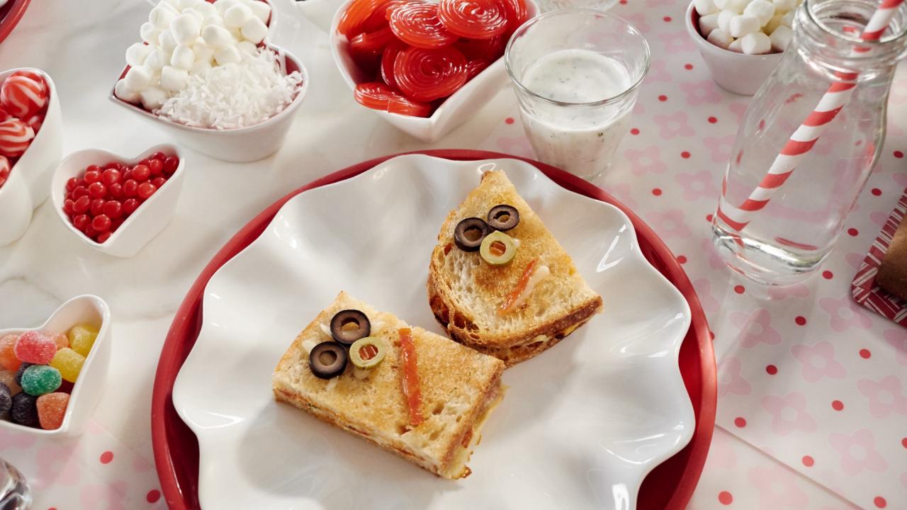 Giada's Pizza Grilled Cheese