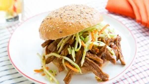 Quick Pulled Pork Sandwiches