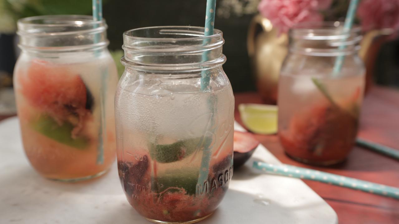 Plum and Sage Mojitos