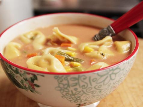 Ree's Veggie Tortellini Soup
