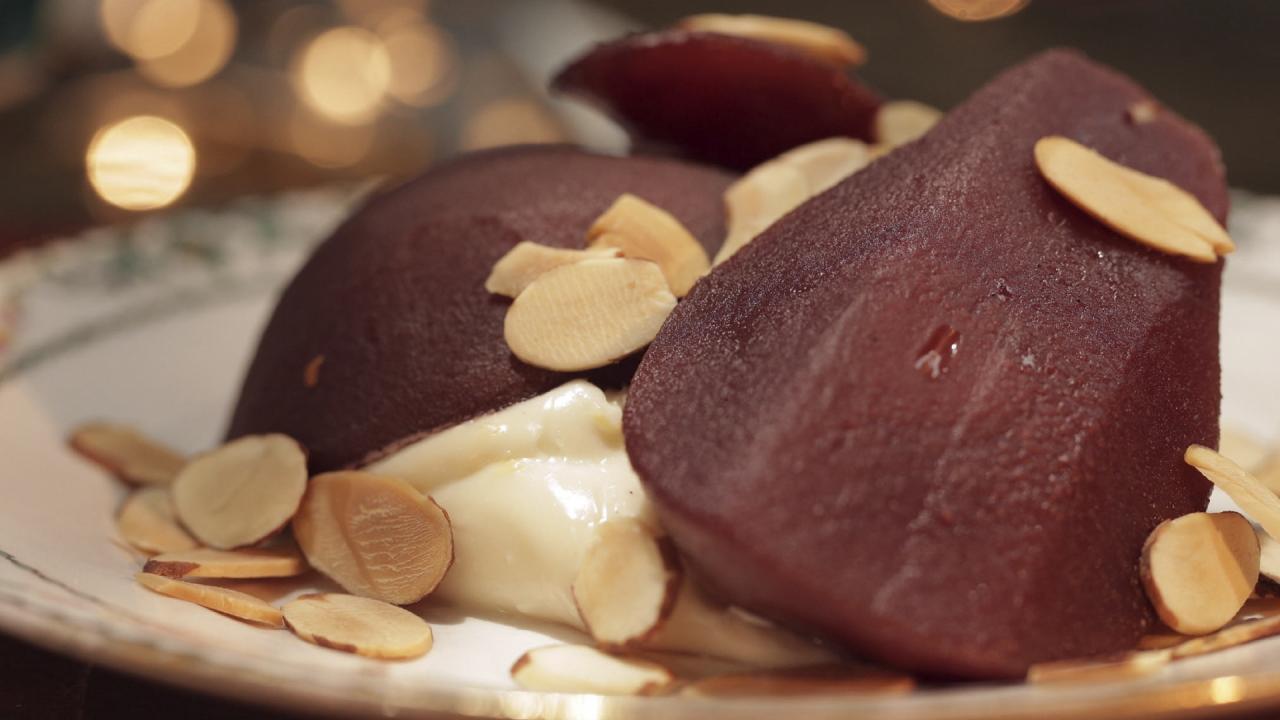 Mulled Wine Poached Pears