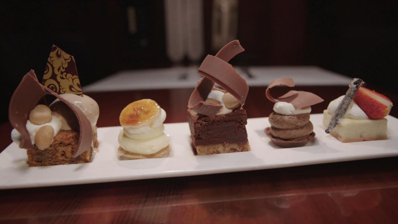 Chocolate Macadamia Cake