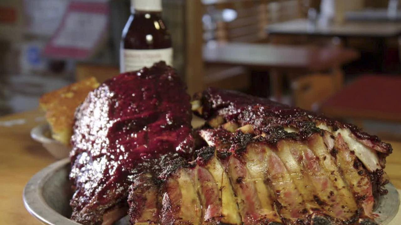 12 Bones Smokehouse in NC