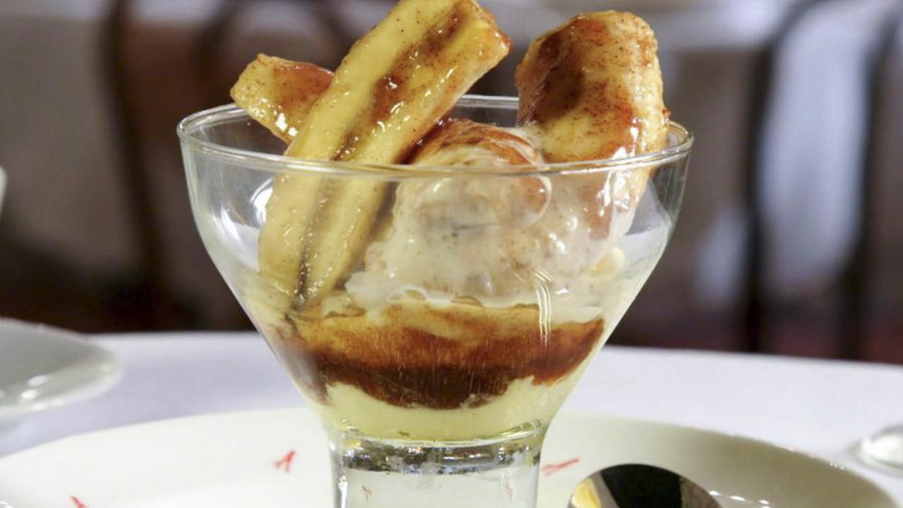 Arnaud's Bananas Foster