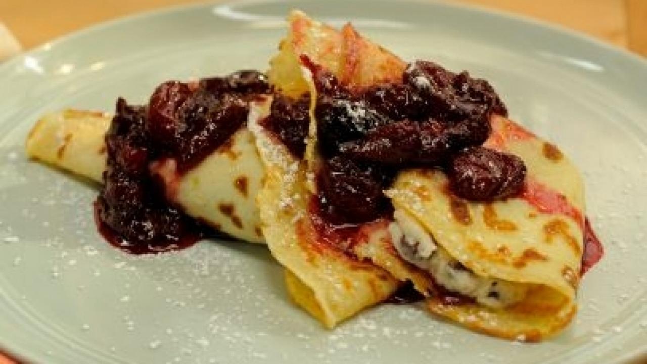 Mascarpone-Chocolate Crepes