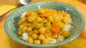 Curry and Chickpea Soup