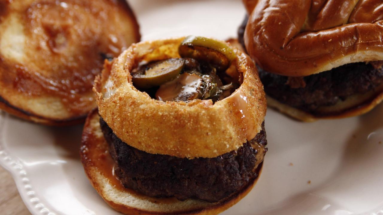 Ree's Chuck Burger