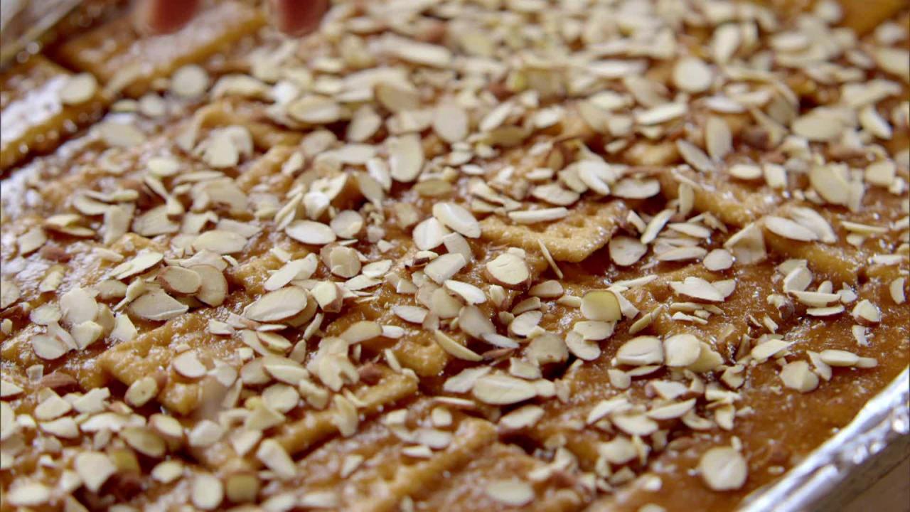 Ree's Sweet Almond Crackers