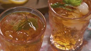 Minty Spiked Vanilla Iced Tea