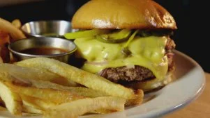 Holeman and Finch Cheeseburger