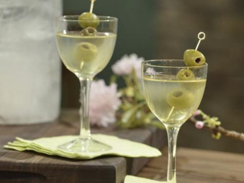 GZ's Classic Dirty Martini