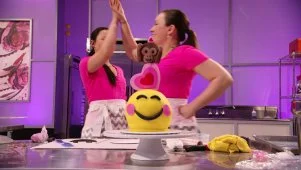 Easy DIY Emoji Cake