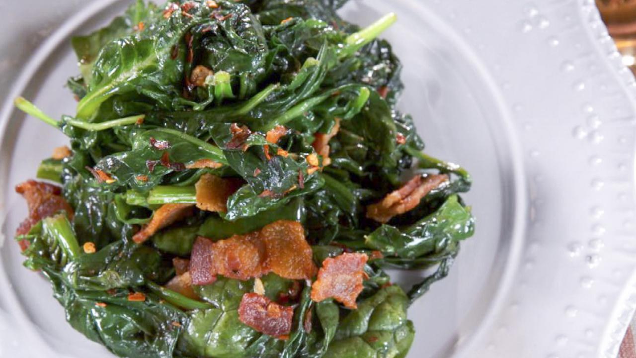 Garlicky Sauteed Spinach