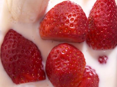 Nancy's Strawberry Banana Milk