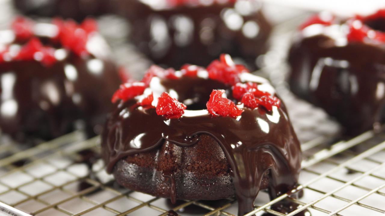 Chocolate-Cherry Bundt Cakes