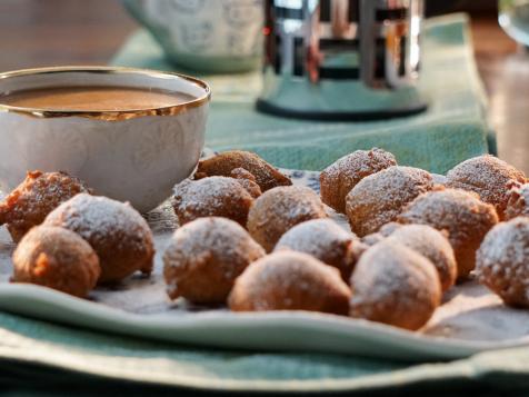Mini Zeppole and Dipping Sauce