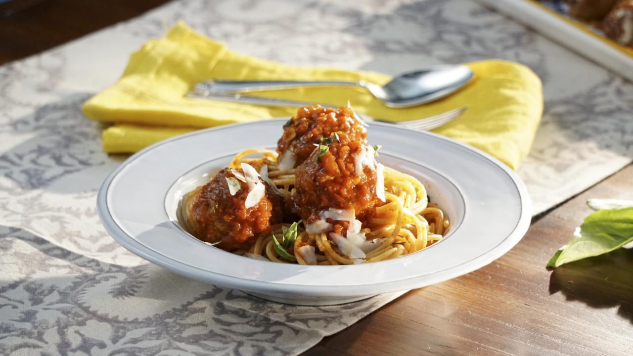 Mom's Spaghetti and Meatballs