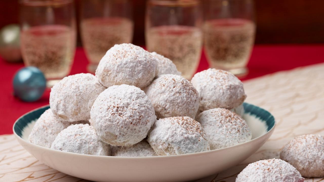 Eggnog Meltaway Cookies