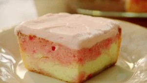 Strawberry Love Cake