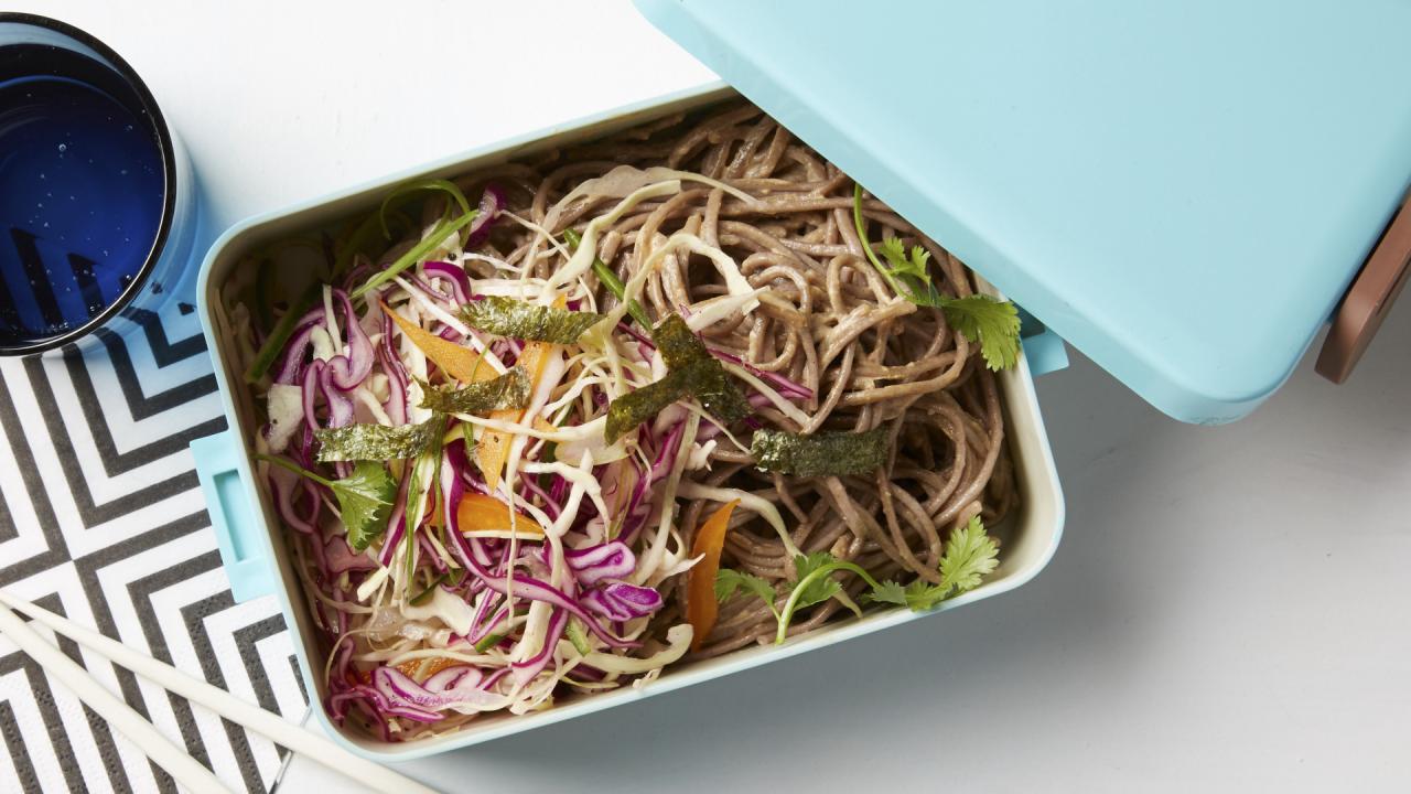 Healthy Peanut Soba Noodles