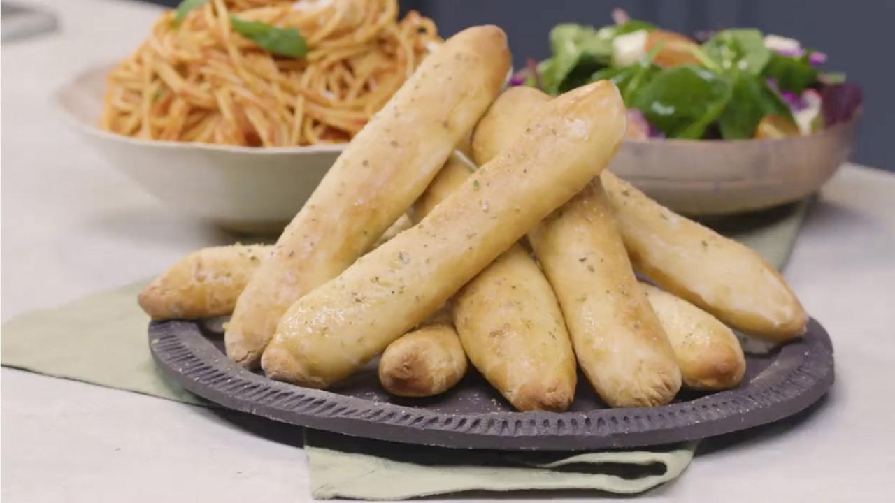 Almost-Famous Breadsticks