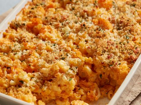 Buffalo Cauliflower Baked Mac and Cheese