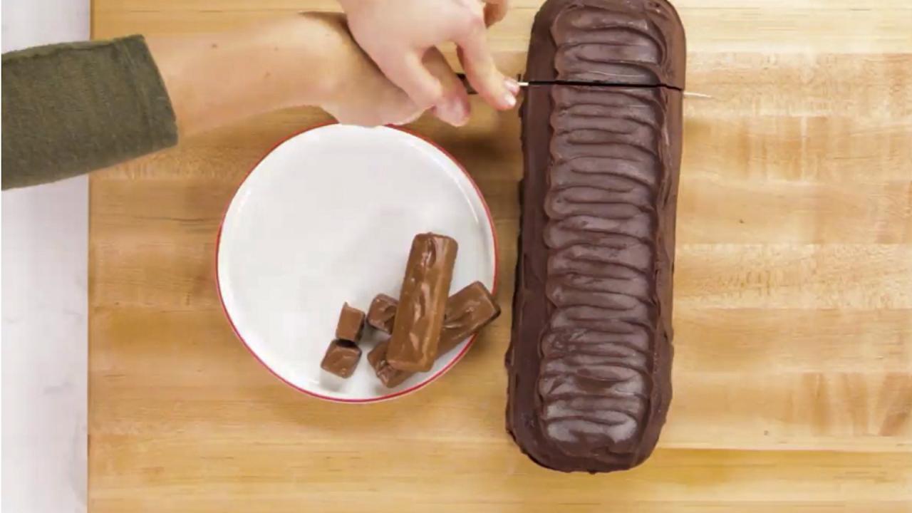 Candy Bar Cake