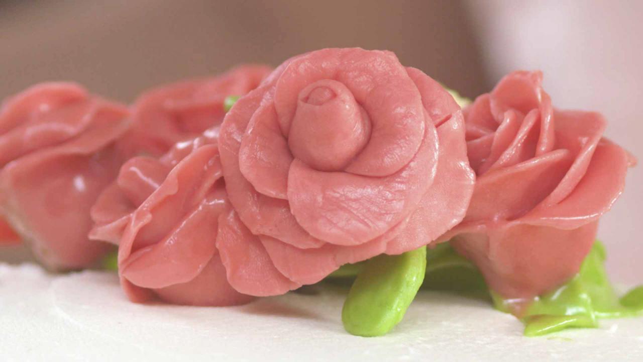 How to Make Fruit Chew Roses