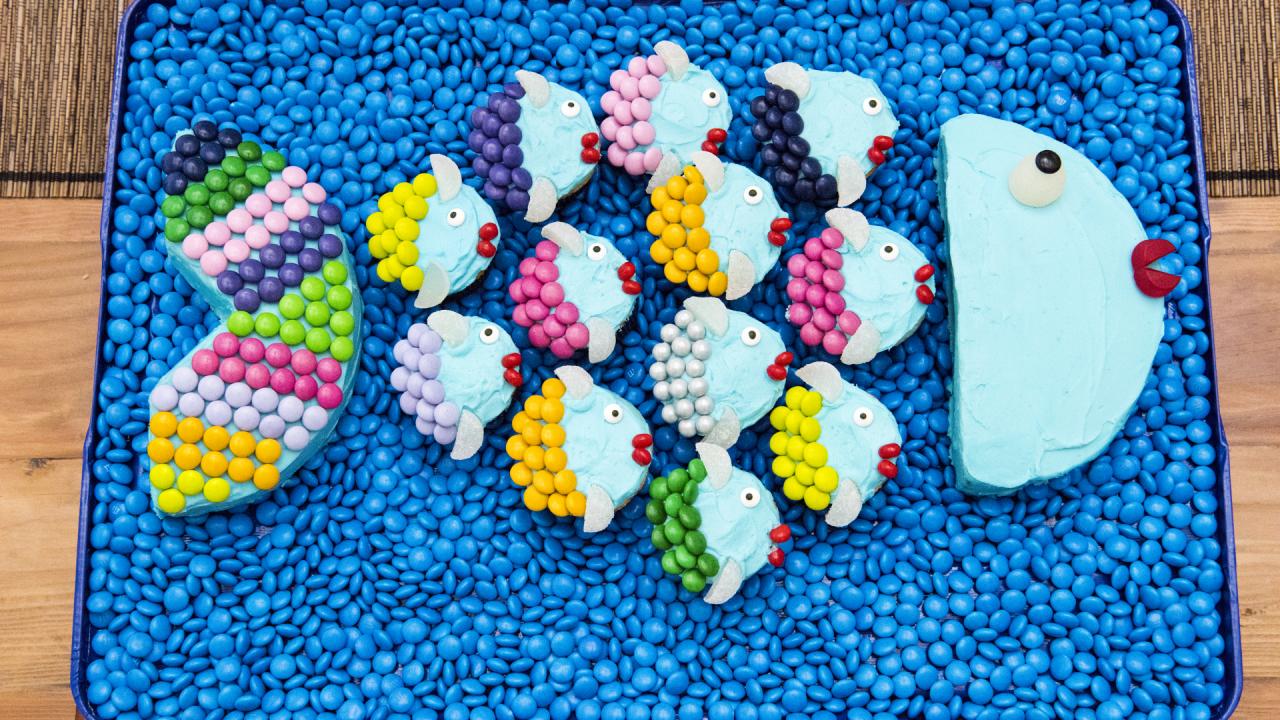 School-of-Fish Cupcake Cake