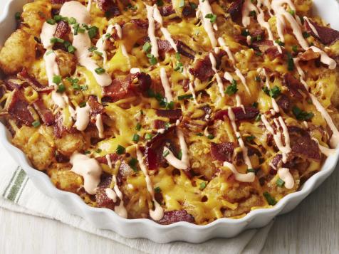 Cheesy Bacon-Tater Tot Pie